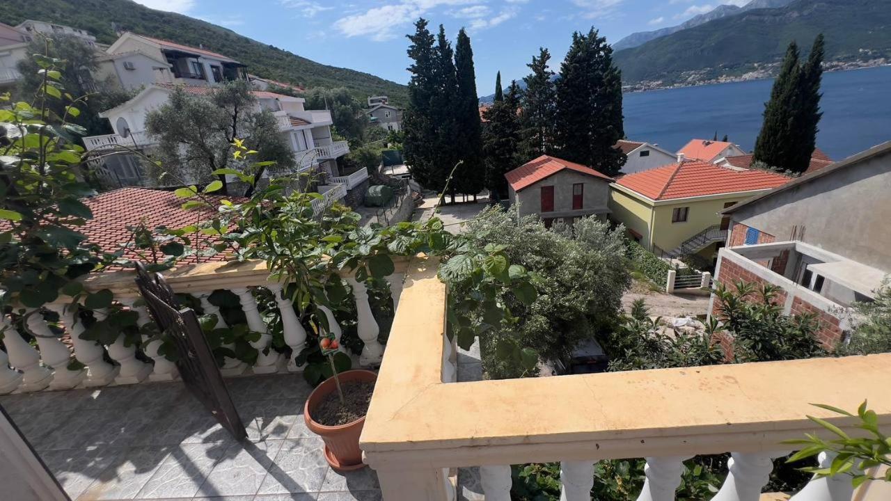 Apartments Arina Krasici Exterior photo